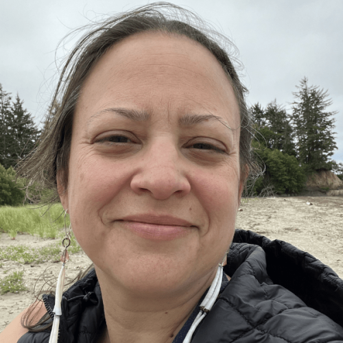 square_web_template_600px (5) square_web_template_600px (5)