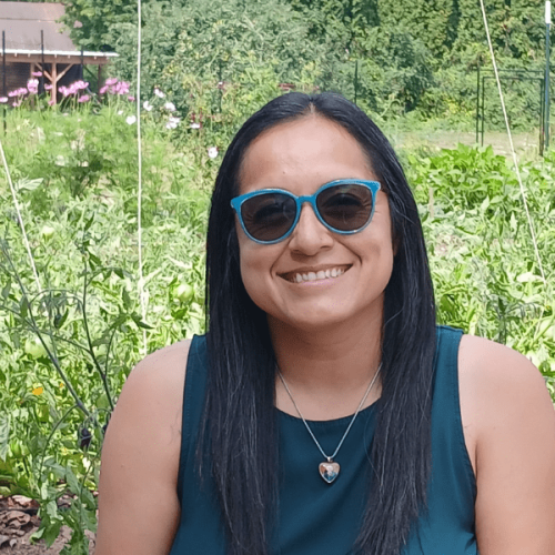 square_web_template_600px (6) square_web_template_600px (6)